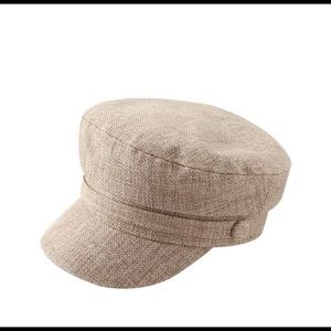 Black or tan navy cap